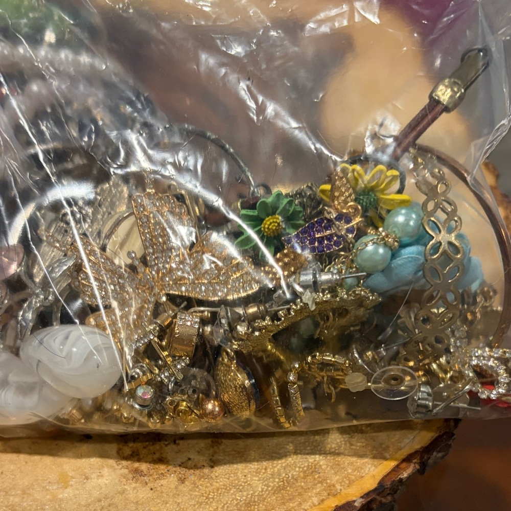 Assorted Jewelry Collection - Picture 2 of 4